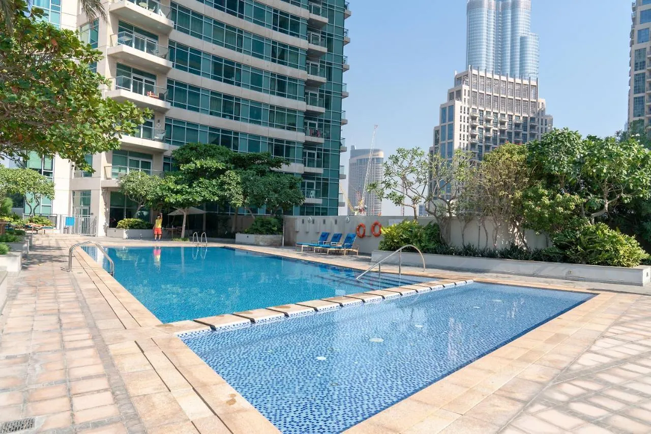 Апартаменты Icon Casa Living - Super Loft West Tower Дубай